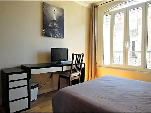 Hotel Du Parc Choisy-le-Roi 2*,